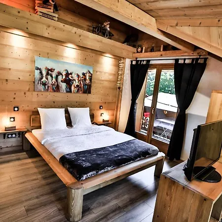 Lessy - Centre Village - Aravistour Apartament