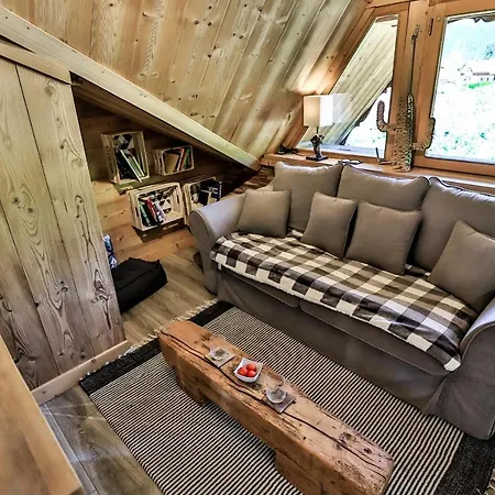 Lessy - Centre Village - Aravistour Daire Saint-Jean-de-Sixt